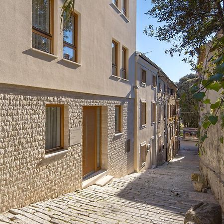 Pula Residence Rooms And Apartments Old City Center Esterno foto