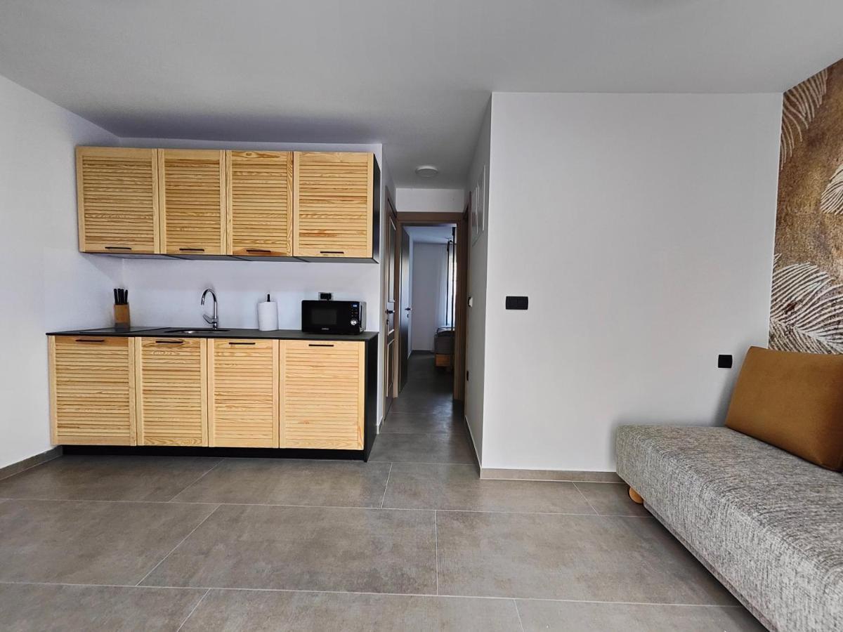 Pula Residence Rooms And Apartments Old City Center Esterno foto