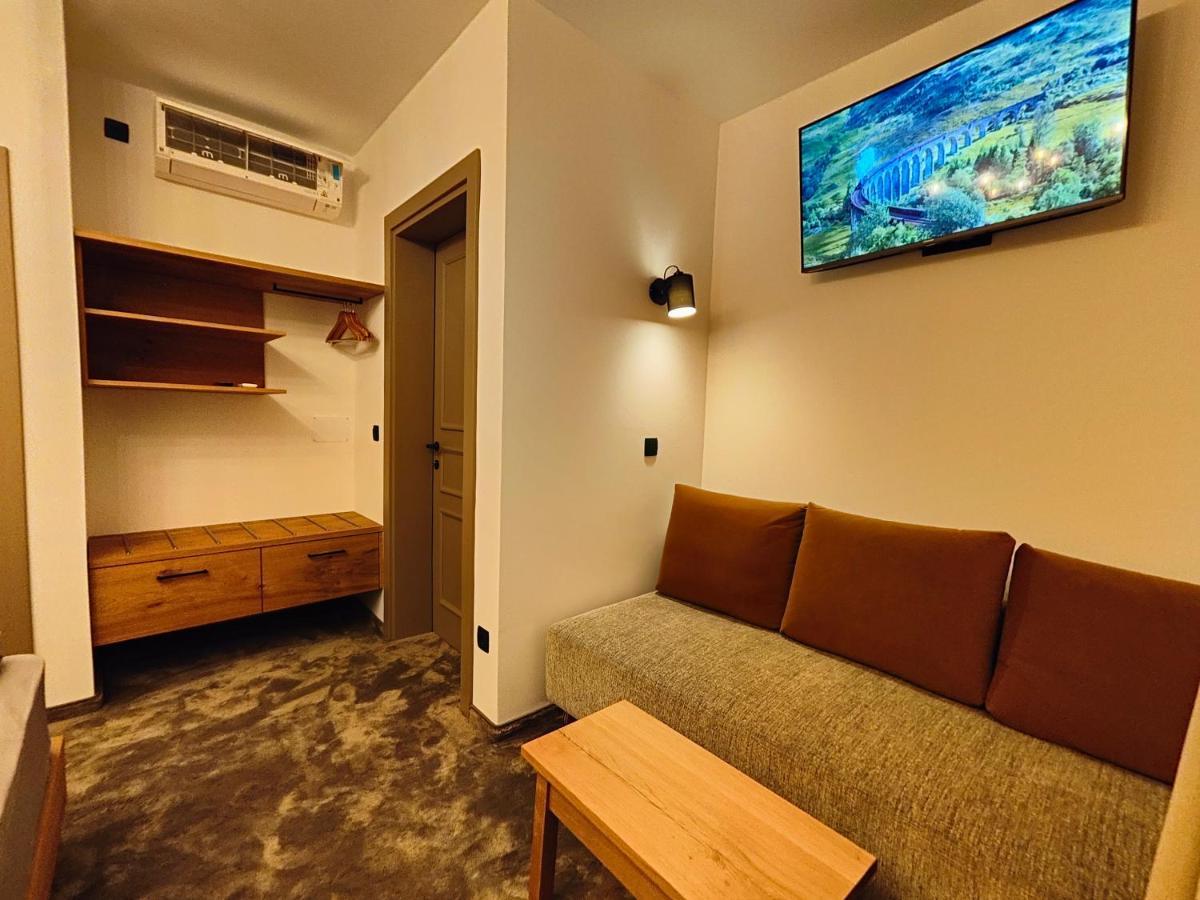 Pula Residence Rooms And Apartments Old City Center Esterno foto