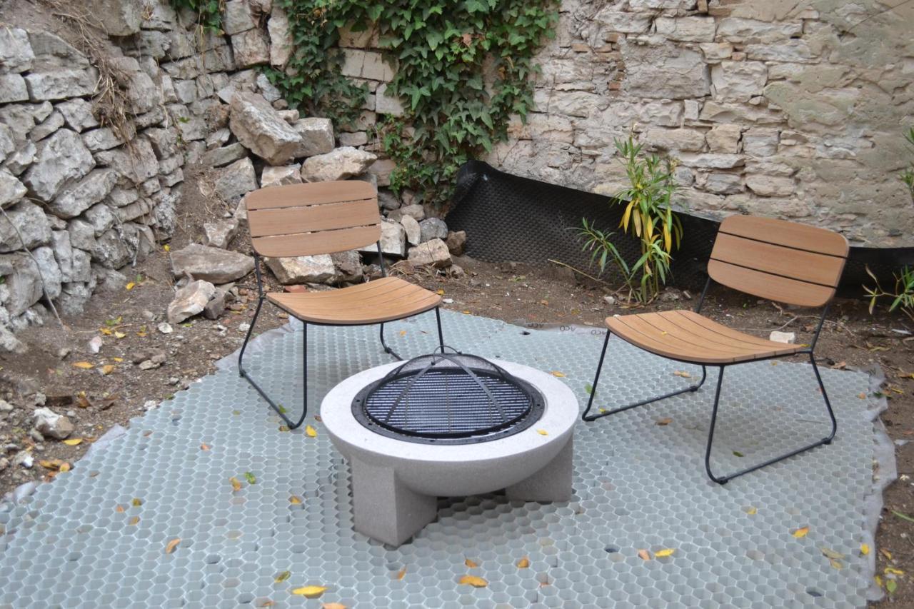 Pula Residence Rooms And Apartments Old City Center Esterno foto