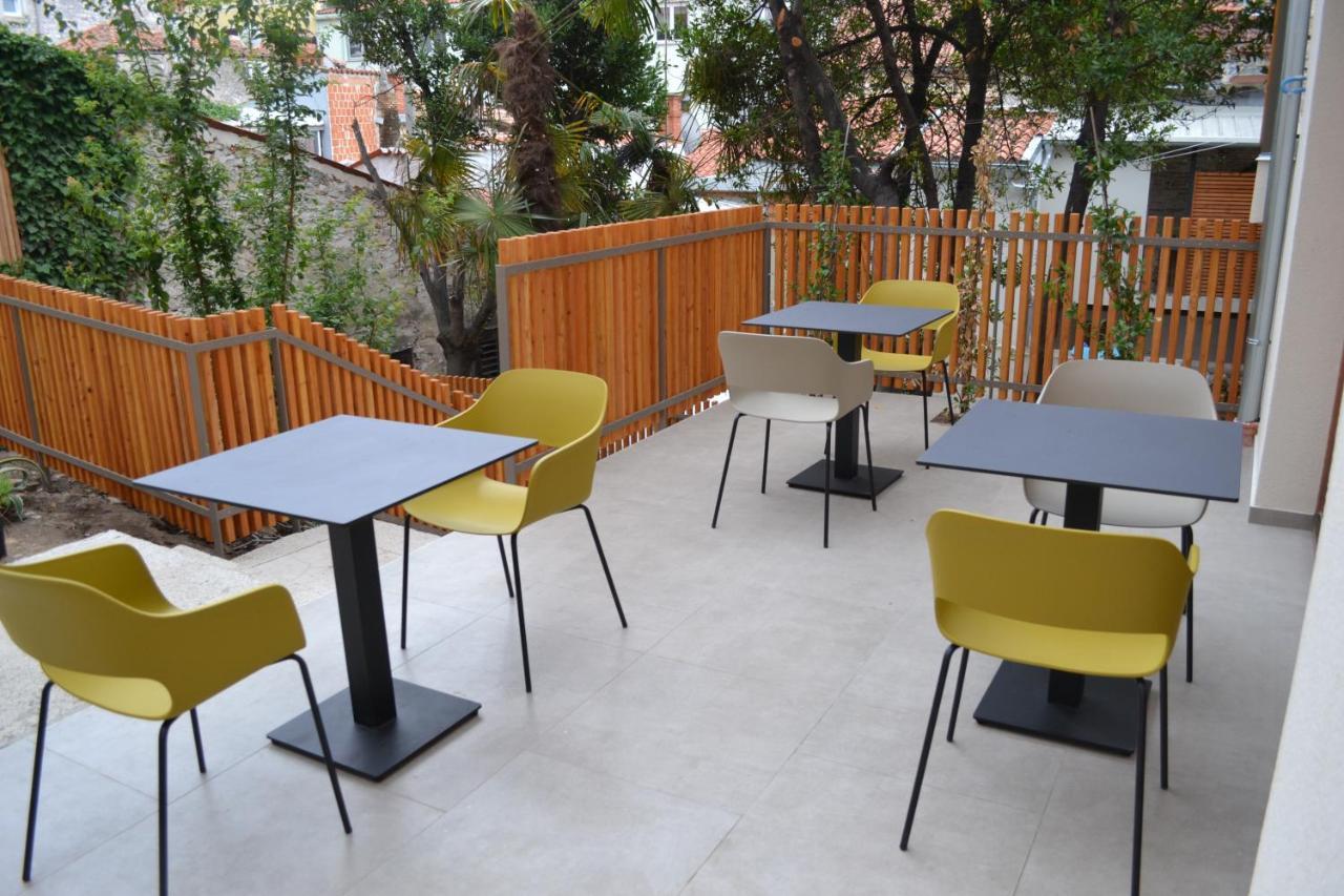 Pula Residence Rooms And Apartments Old City Center Esterno foto
