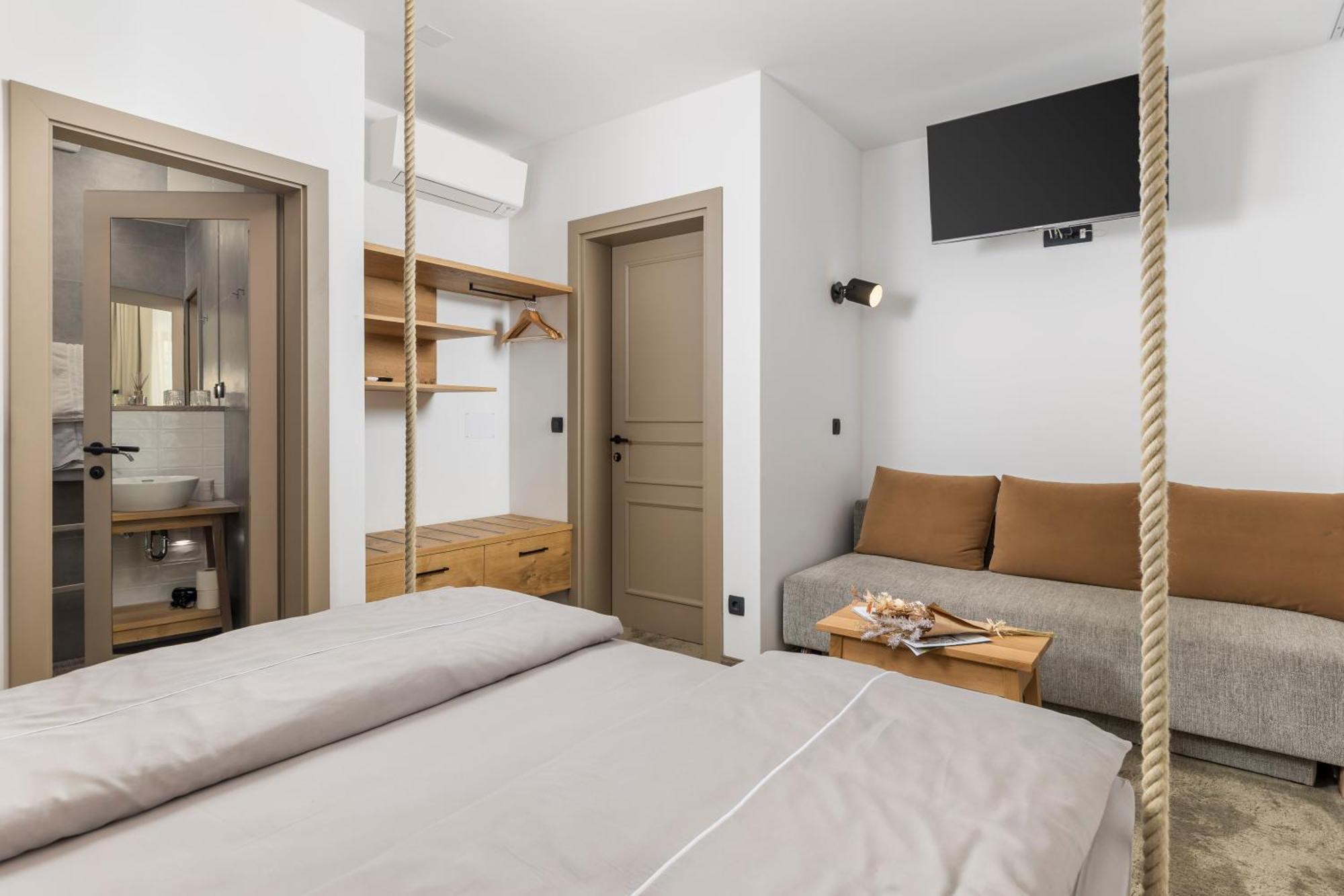 Pula Residence Rooms And Apartments Old City Center Esterno foto
