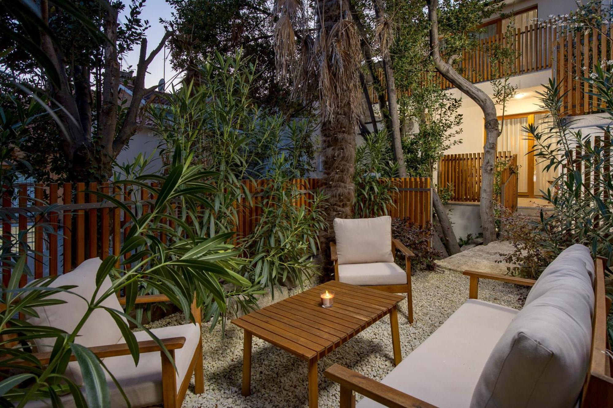 Pula Residence Rooms And Apartments Old City Center Esterno foto