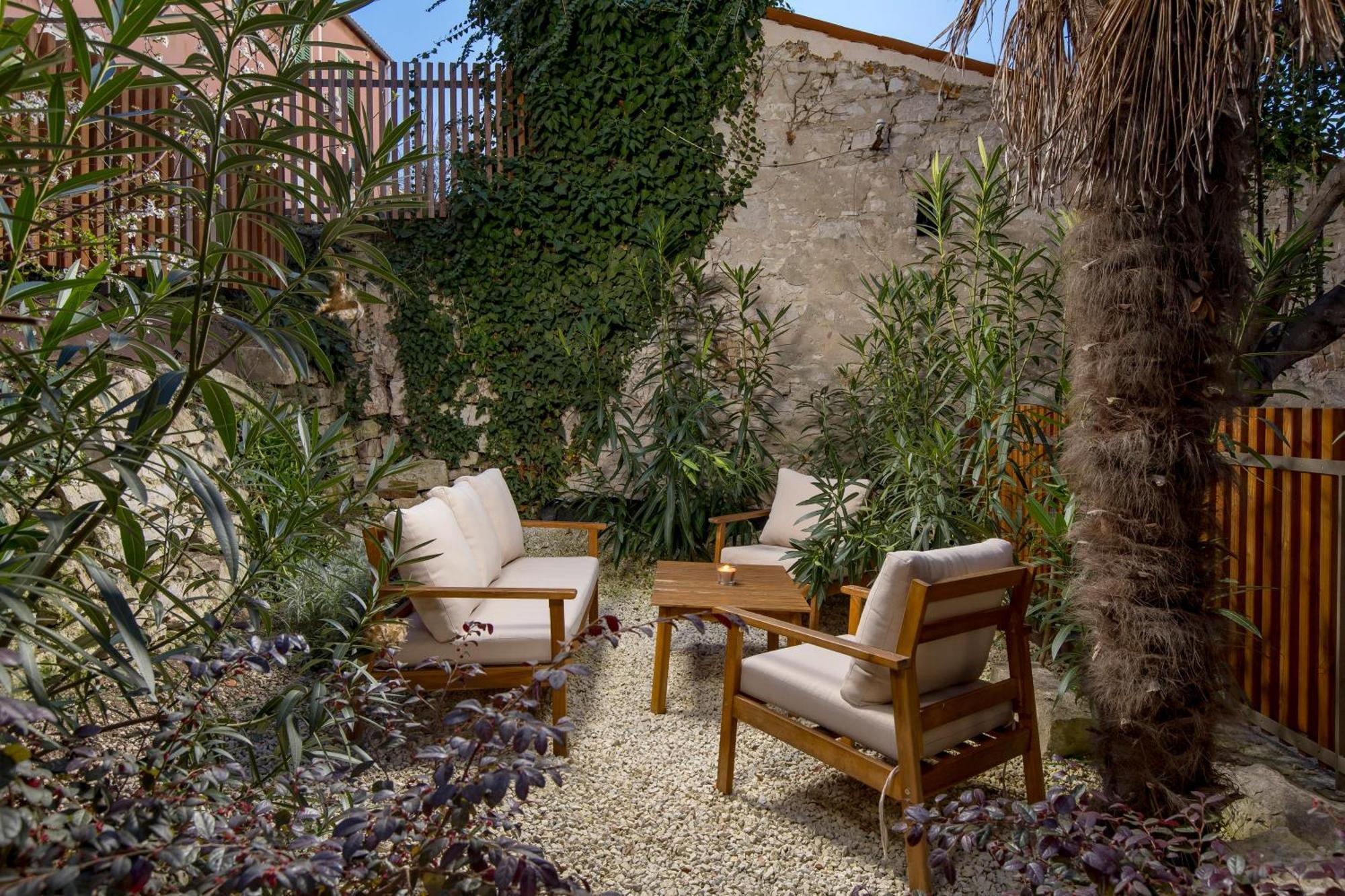 Pula Residence Rooms And Apartments Old City Center Esterno foto