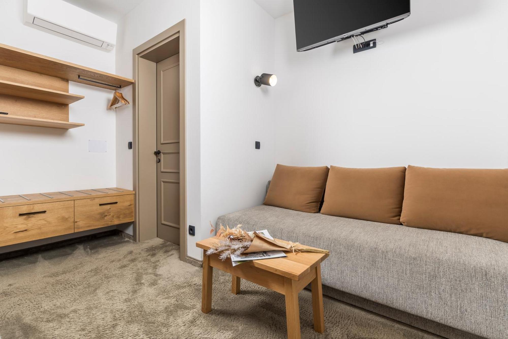 Pula Residence Rooms And Apartments Old City Center Esterno foto