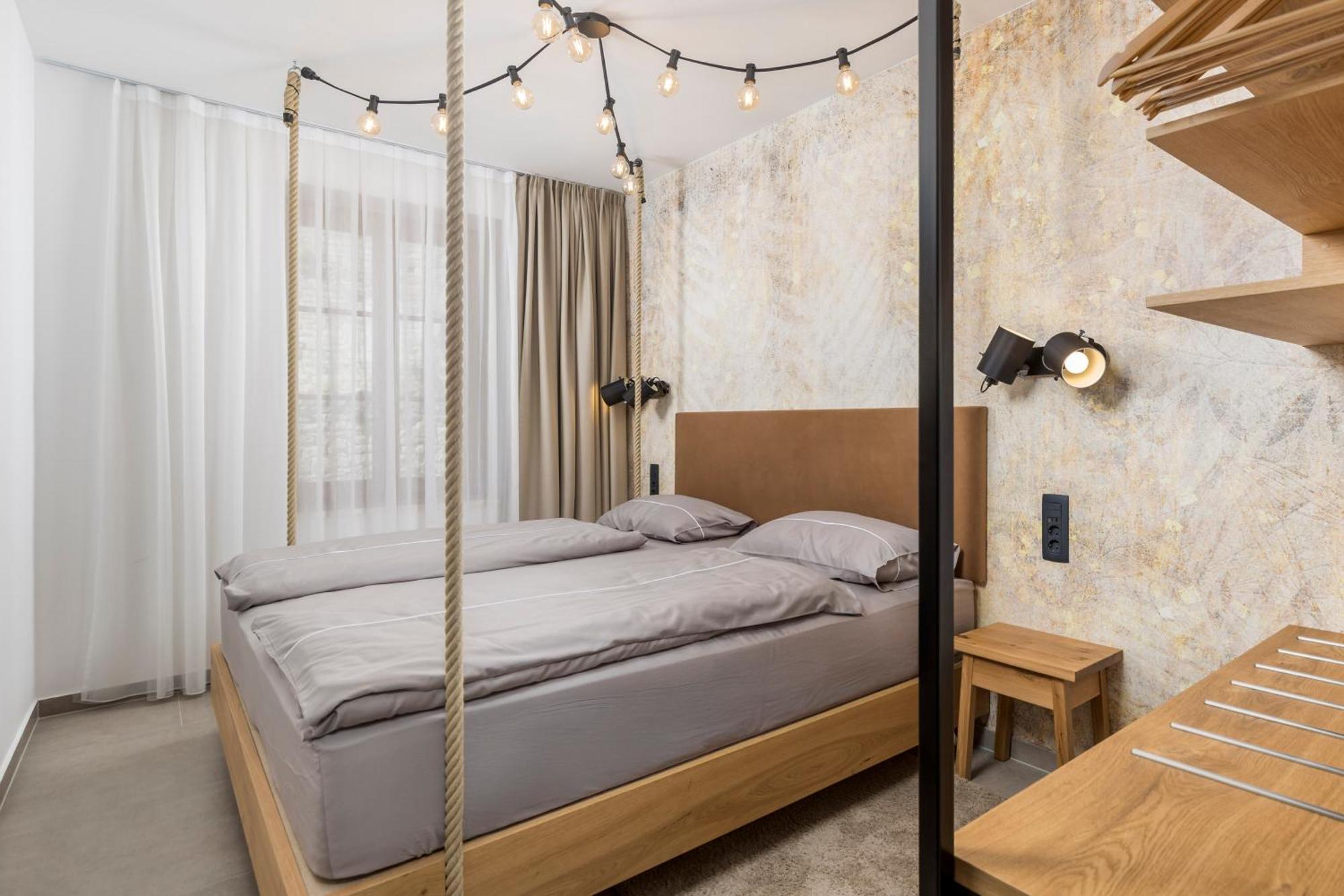 Pula Residence Rooms And Apartments Old City Center Esterno foto