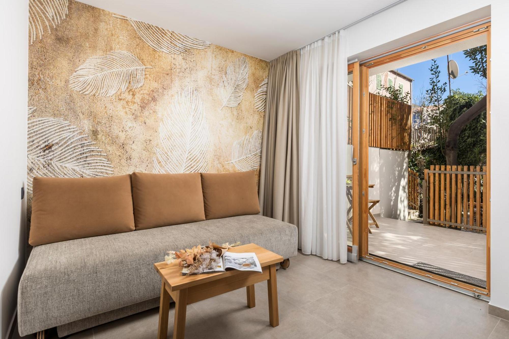 Pula Residence Rooms And Apartments Old City Center Esterno foto