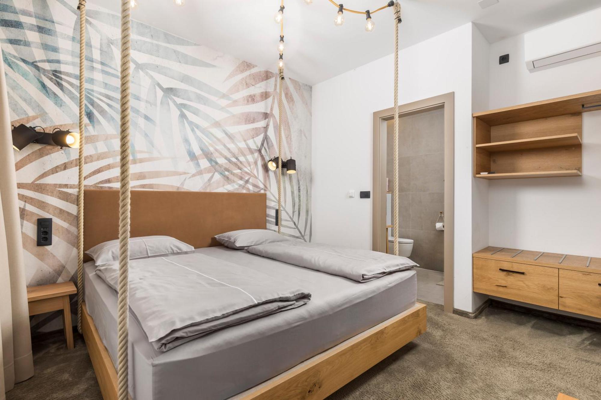 Pula Residence Rooms And Apartments Old City Center Esterno foto